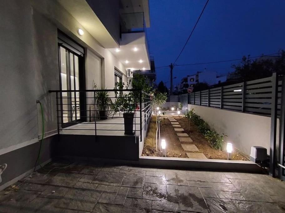 אתונה Floral Home 1 - Ground Floor Apt With Courtyard And Private Parking! מראה חיצוני תמונה