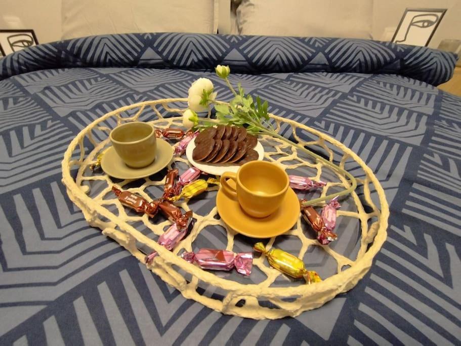 אתונה Floral Home 1 - Ground Floor Apt With Courtyard And Private Parking! מראה חיצוני תמונה
