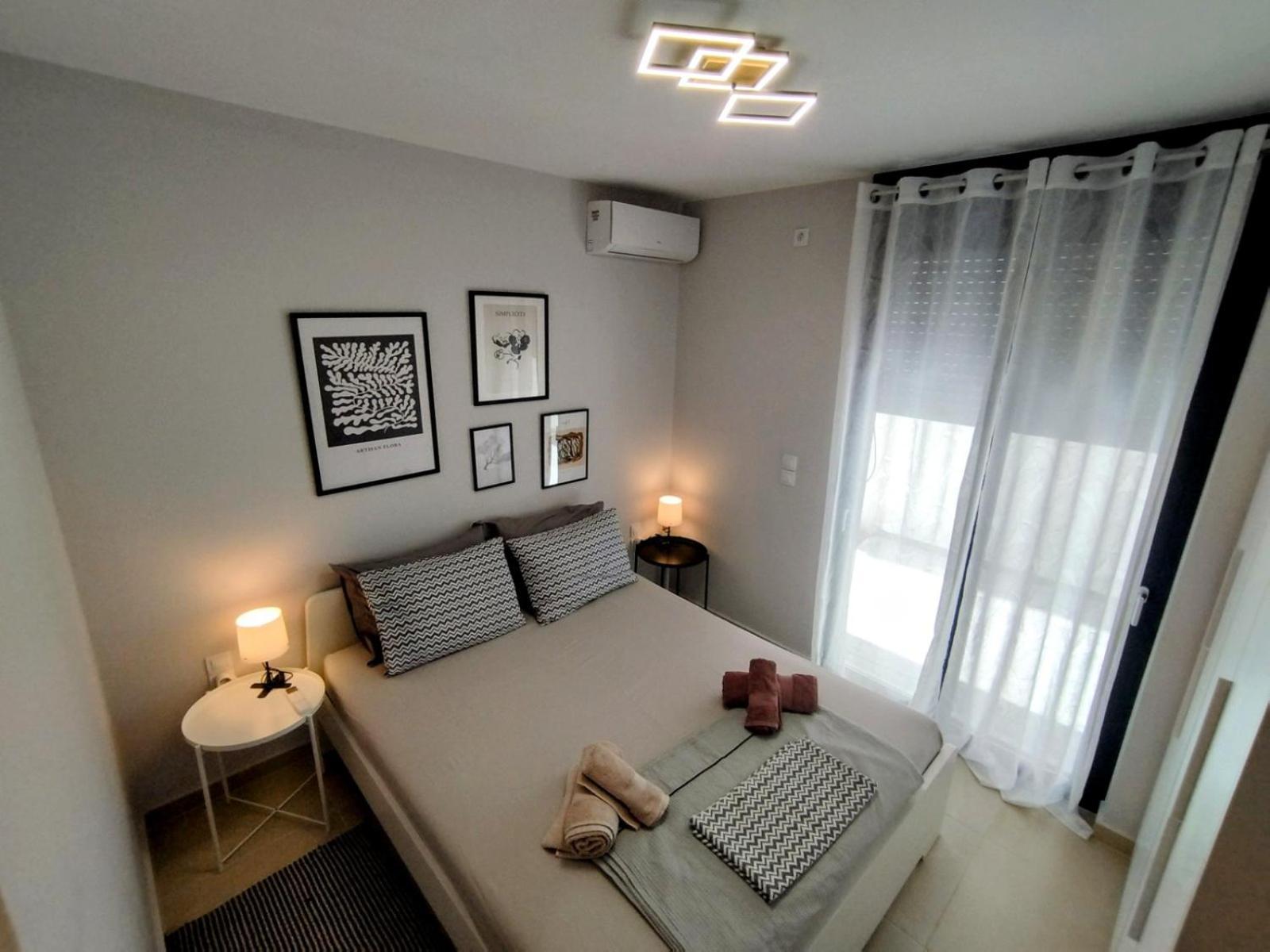 אתונה Floral Home 1 - Ground Floor Apt With Courtyard And Private Parking! מראה חיצוני תמונה